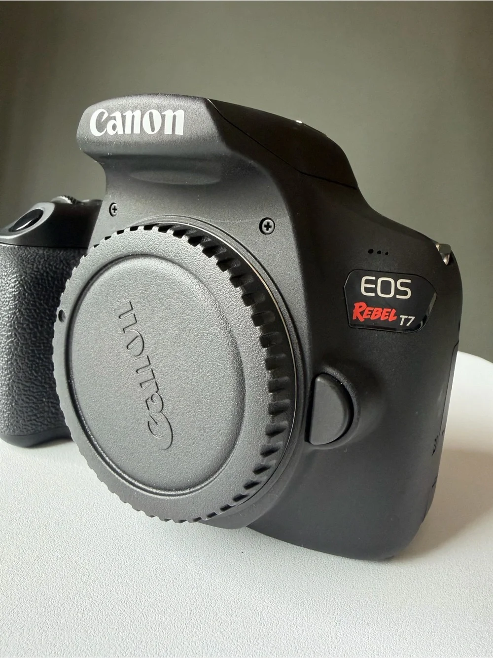 Canon EOS Rebel T7 DSLR Camera Body NWOB